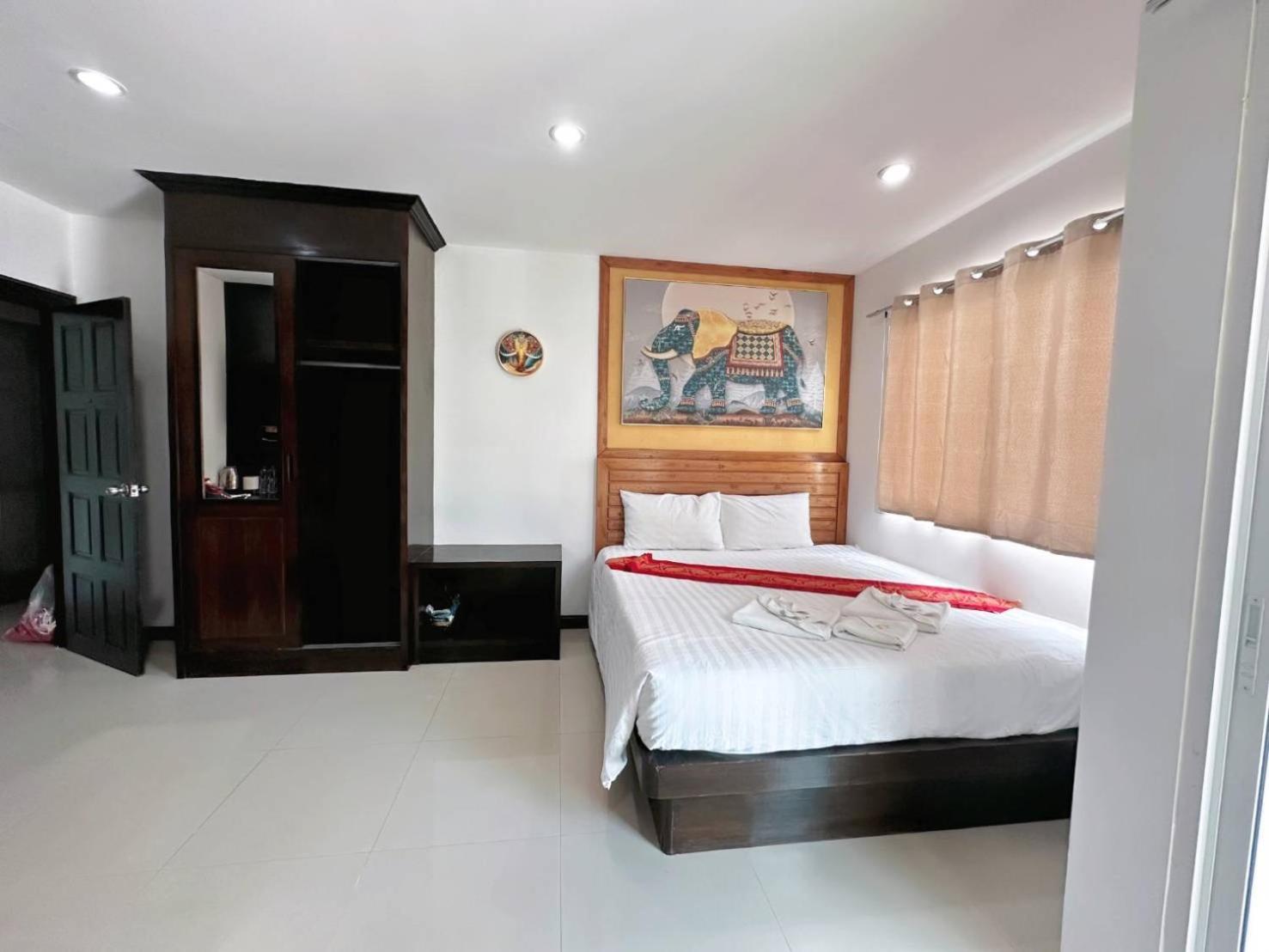Abby'S House Hotel Patong Exterior foto